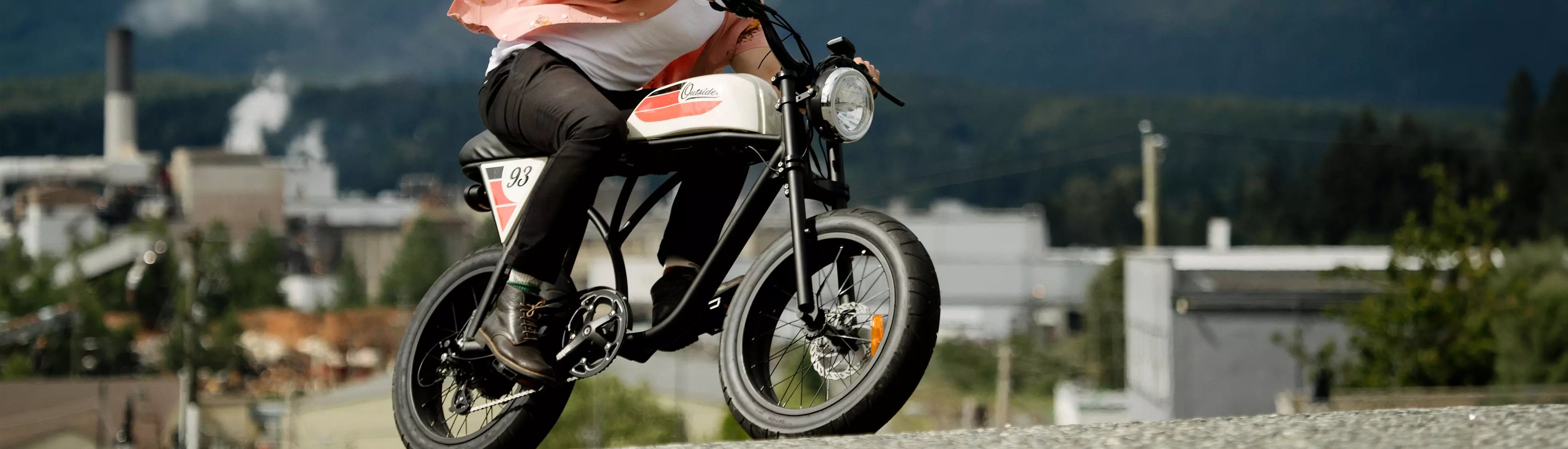 Person riding a Michael Blast Outsider 5.0 eBike