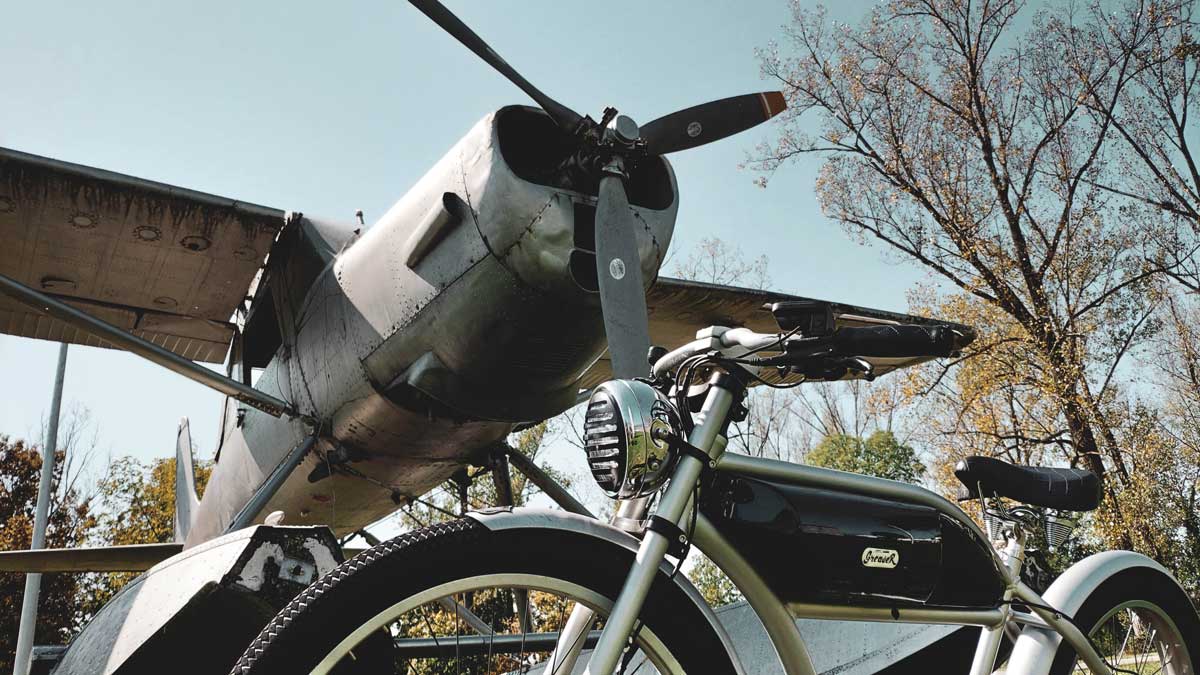 Michael Blast Greaser — retro electric bike